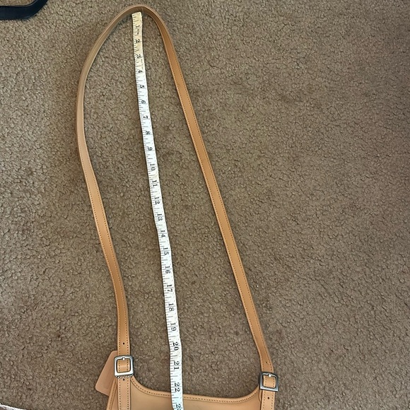 Authentic Coach small messenger flap crosssbody bag - Picture 2 of 13